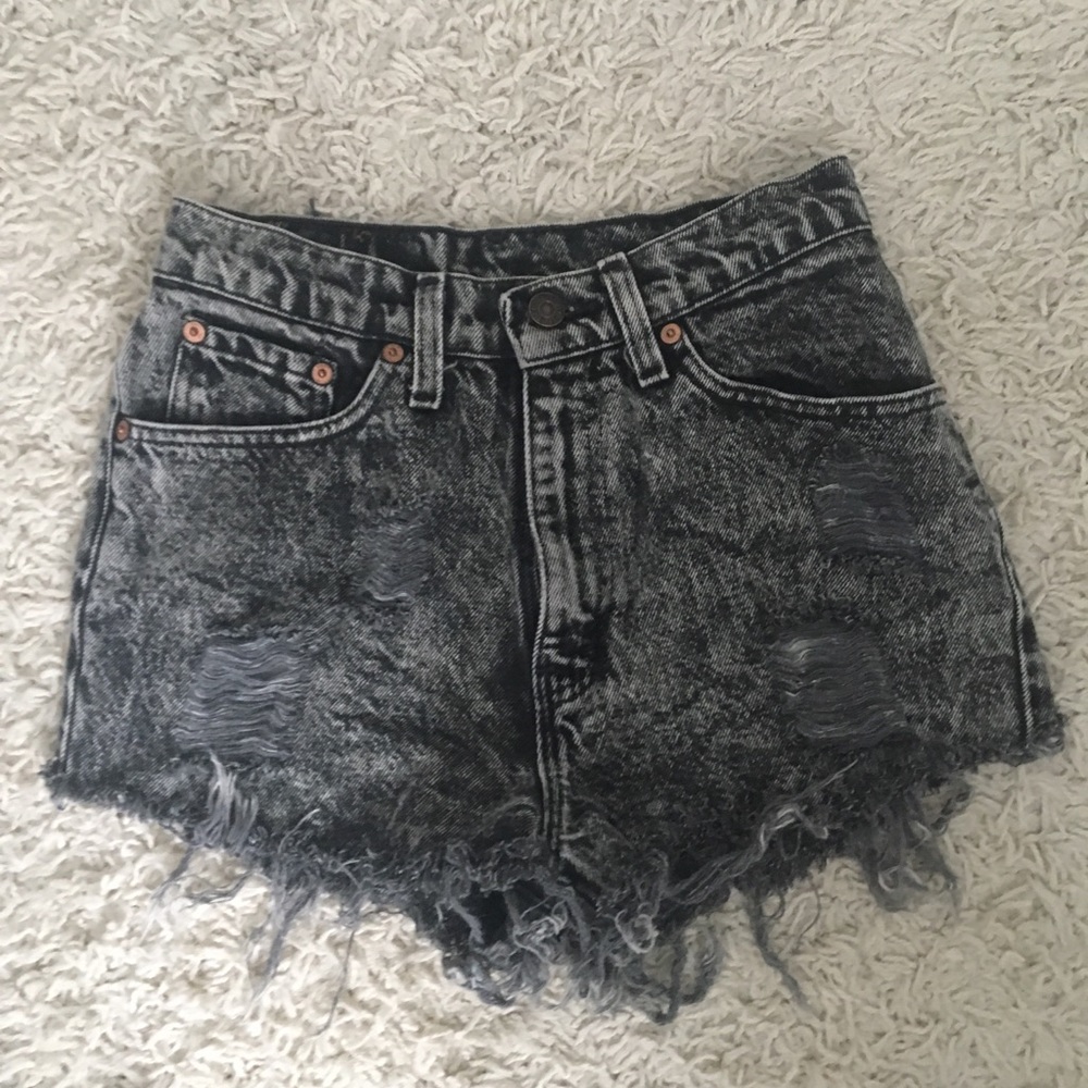 Levi acid wash jean shorts
